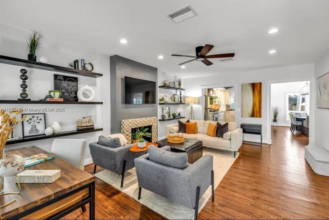 110 SE 11th Ave, Fort Lauderdale, Флорида 33301, Соединенные Штаты