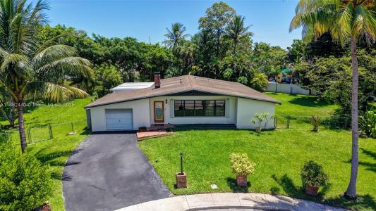 5240 Redwood Ct, Plantation, Florida 33317, USA