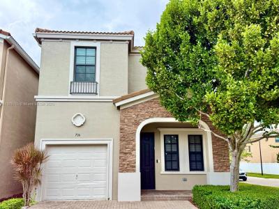 706 NE 191st Ter, Miami, Florida 33179, USA