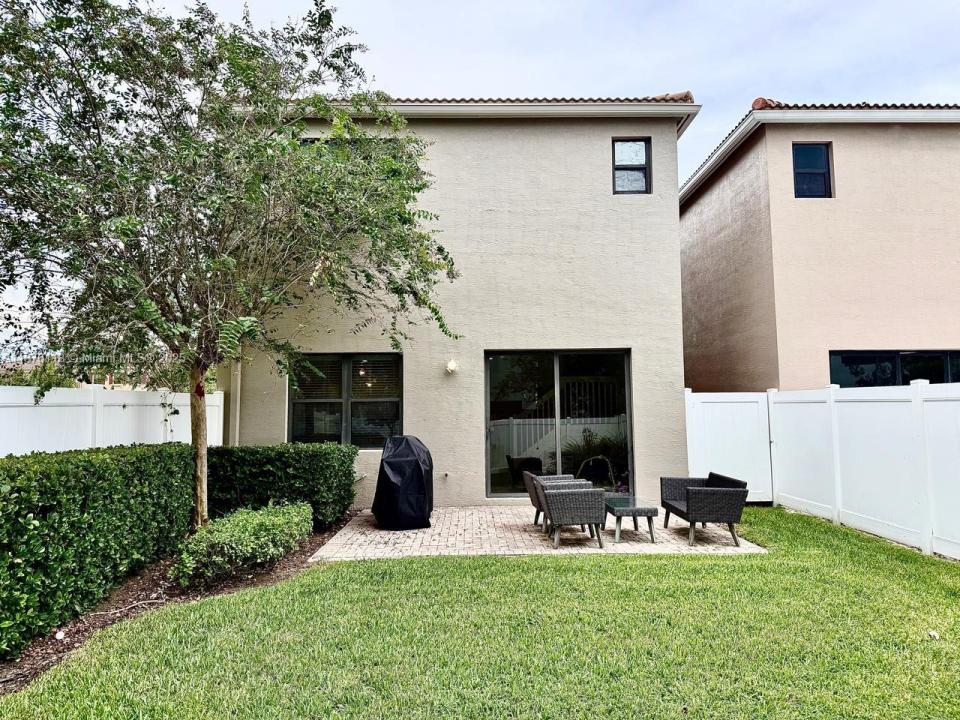 706 NE 191st Ter, Miami, 플로리다 33179, 미국