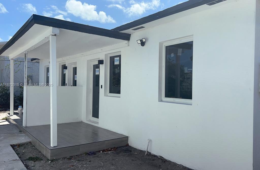 1013 NW 1st Ave, Hallandale Beach, Florida 33009, Stati Uniti