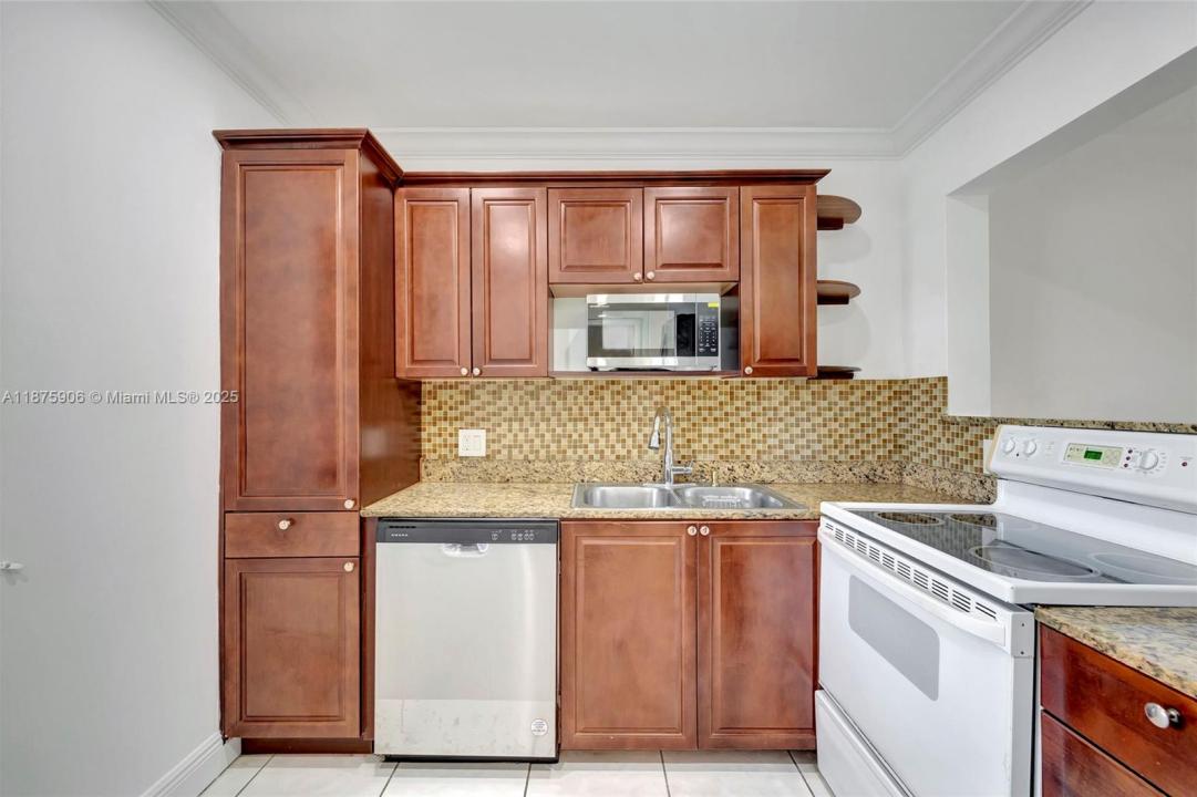 126 S Cypress Rd 729, Pompano Beach, פלורידה 33060, ארצות הברית של אמריקה 