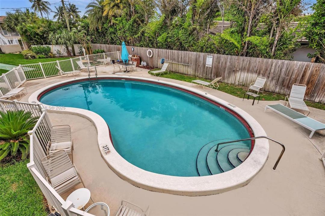 2501 N Ocean Blvd 18, Pompano Beach, Floride 33062, États-Unis