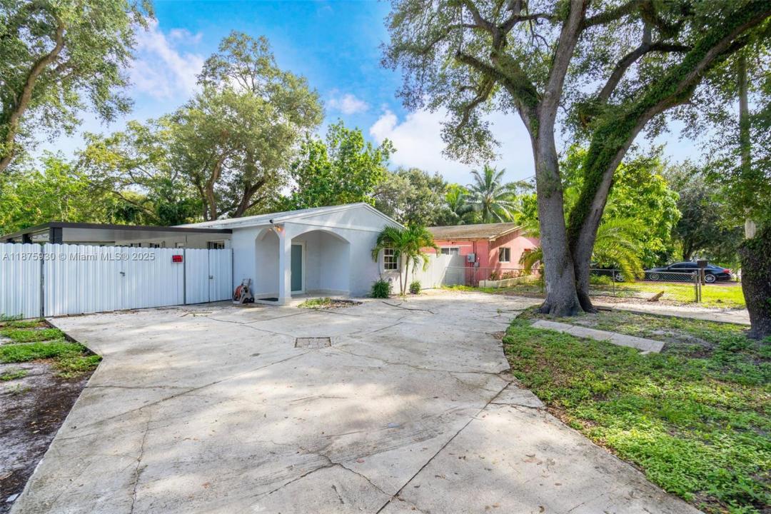 431 NE 163rd St, Miami, 佛罗里达州 33162, 美国