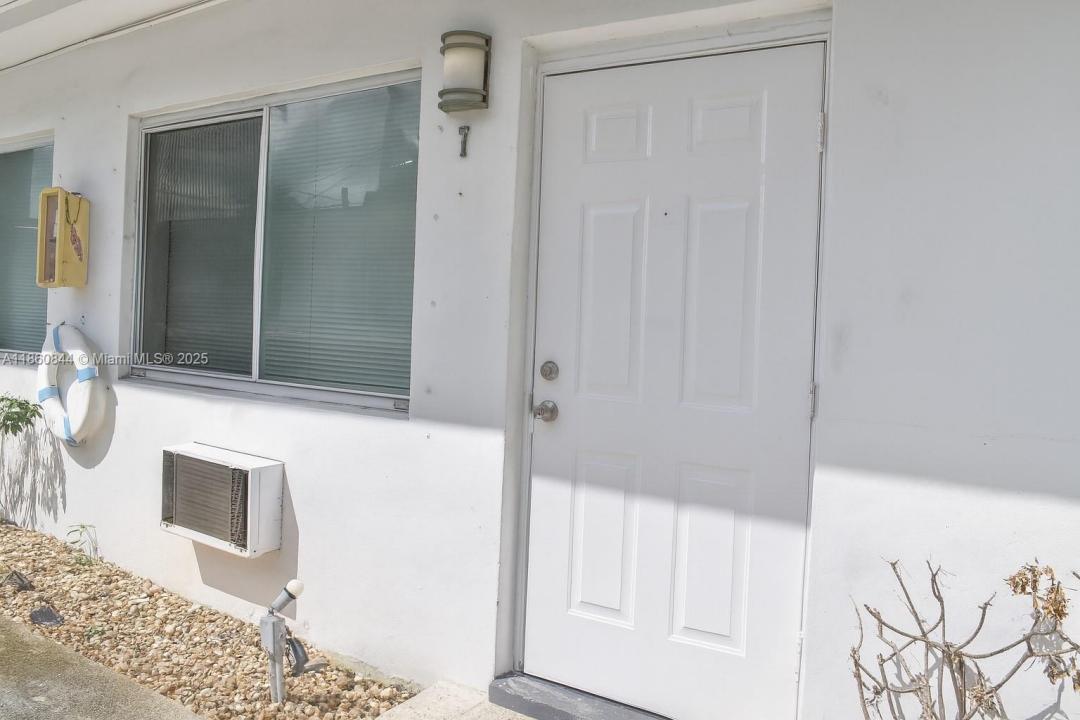 932 Moffett St 7, Hallandale Beach, Florida 33009, Stati Uniti