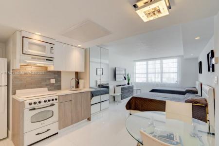 100 Lincoln Rd 614A, Miami Beach, Florida 33139, USA