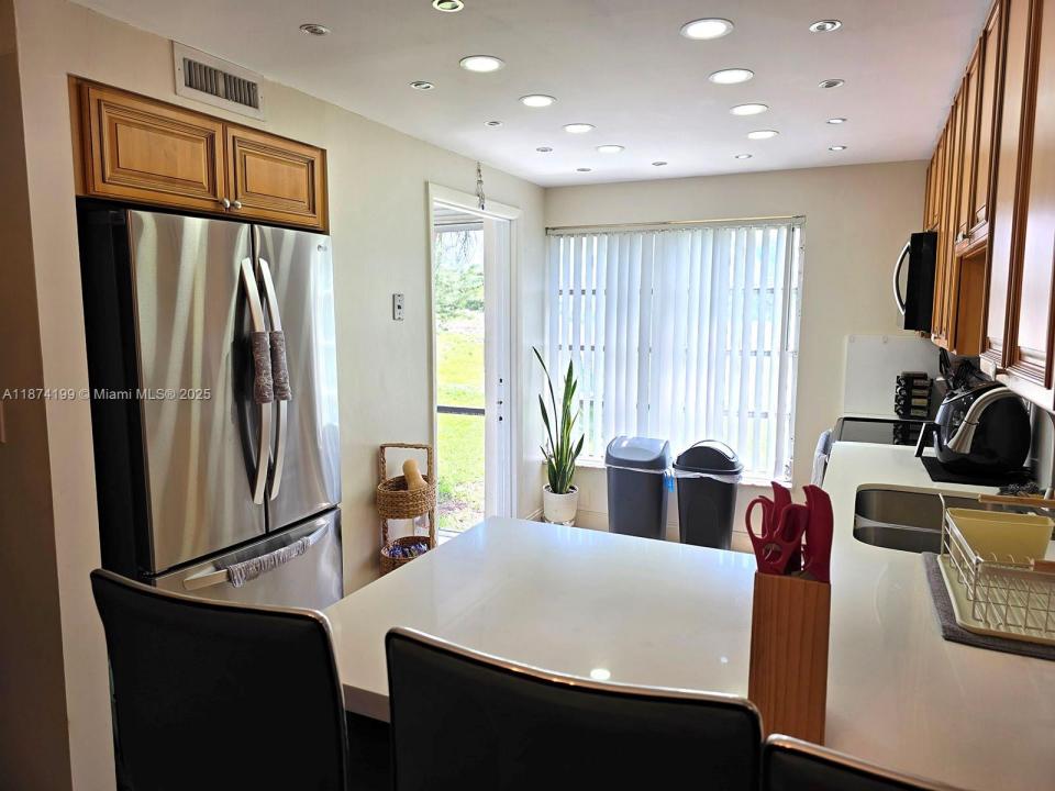 4160 Inverrary Dr 112, Lauderhill, Florida 33319, Estados Unidos