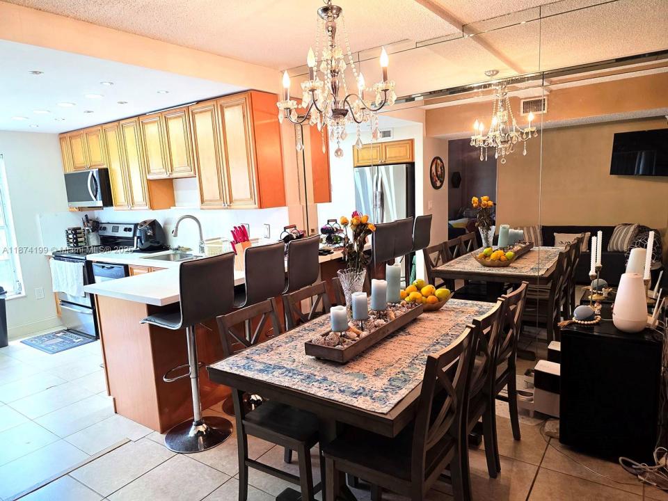 4160 Inverrary Dr 112, Lauderhill, Florida 33319, Estados Unidos