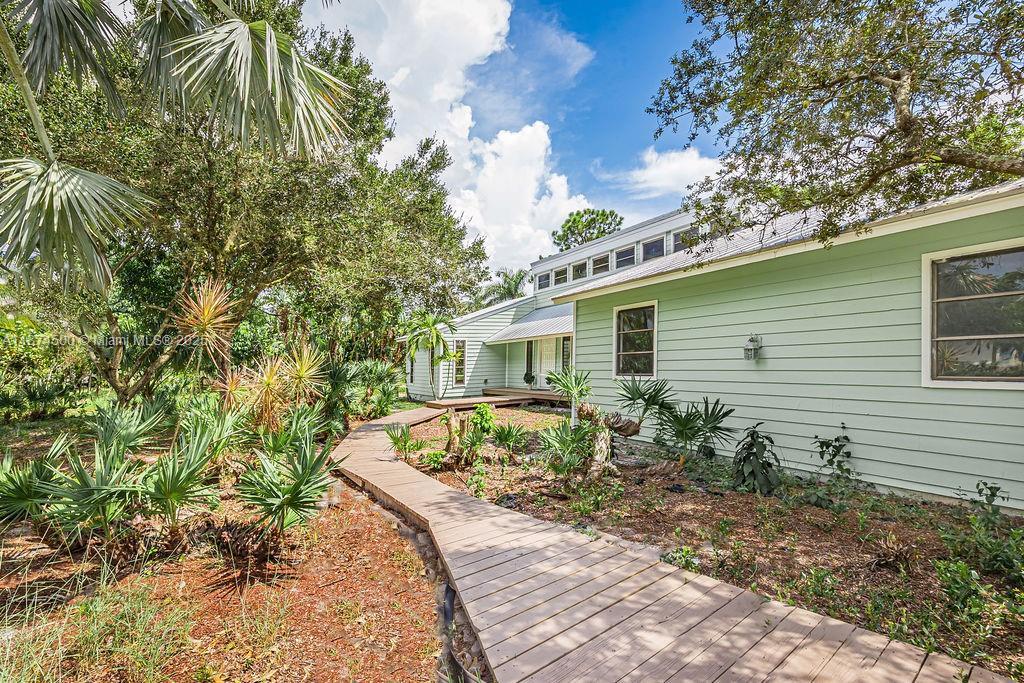 4882 SE Bayshore Ter, Stuart, Florida 34997, USA