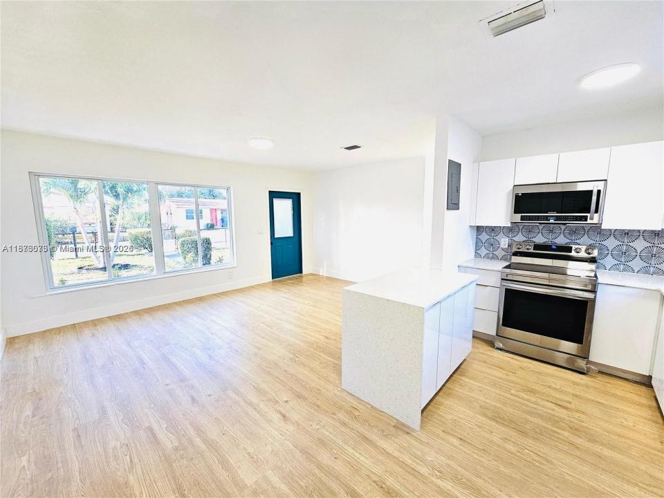1117 W 26th Ct, Riviera Beach, Flórida 33404, Estados Unidos