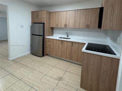 713 SW 44th Ct ., Miami, Florida 33134, USA