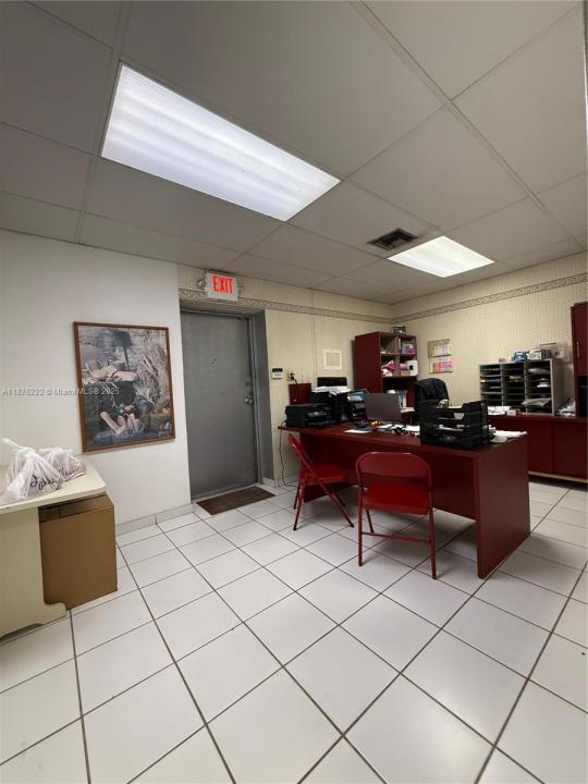 3840 Shipping Ave, Miami, 佛罗里达州 33146, 美国
