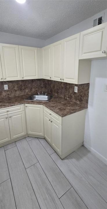 10820 SW 200th Dr 302, Cutler Bay, 佛罗里达州 33157, 美国