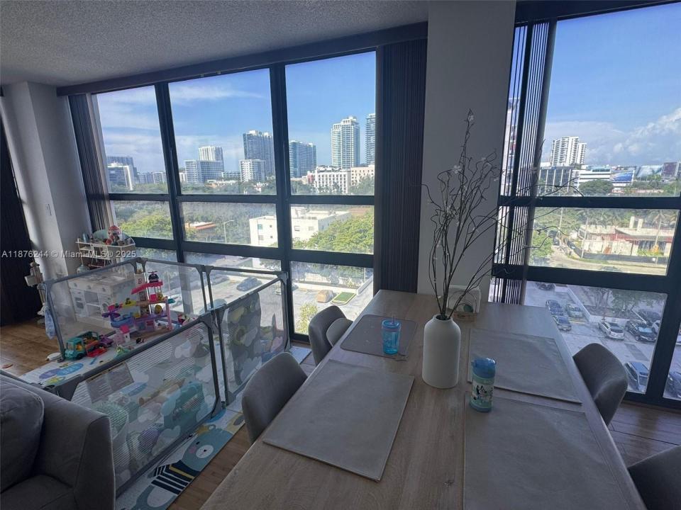 600 NE 36th St 821, Miami, Florida 33137, Stati Uniti