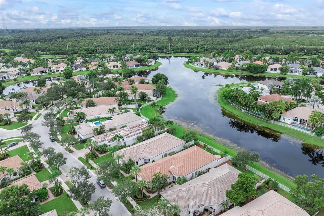 2557 Bay Pointe Dr, Weston, 佛羅里達州 33327, 美國