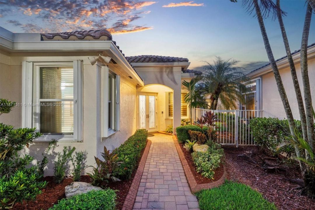 2557 Bay Pointe Dr, Weston, 佛羅里達州 33327, 美國