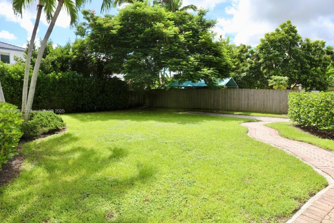 16335 SW 93rd St, Miami, Флорида 33196, Соединенные Штаты