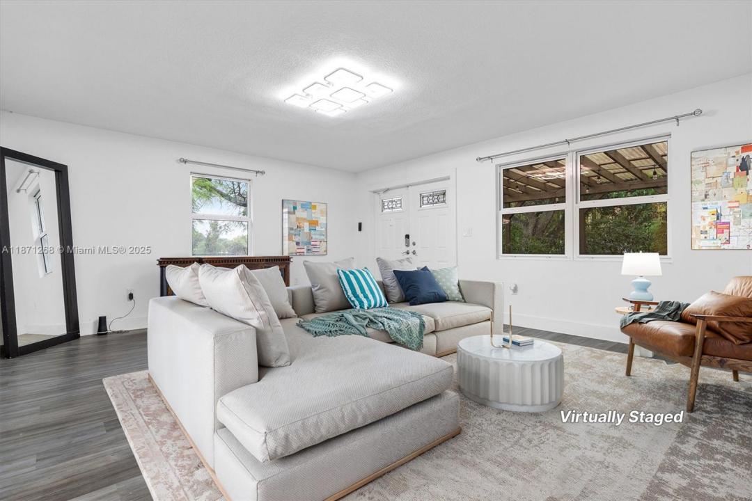 1621 SW 117th Ave, Davie, 佛羅里達州 33325, 美國