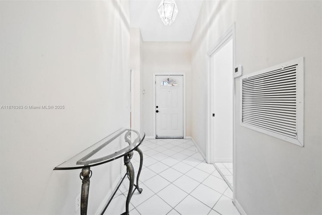 9906 Malvern Dr, Tamarac, Florida 33321