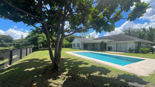 1396 Northampton Ter NA, Wellington, Florida 33414