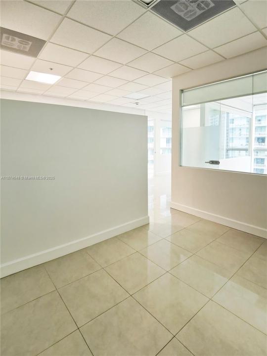 175 SW 7th St 2003, Miami, Florida 33130, USA