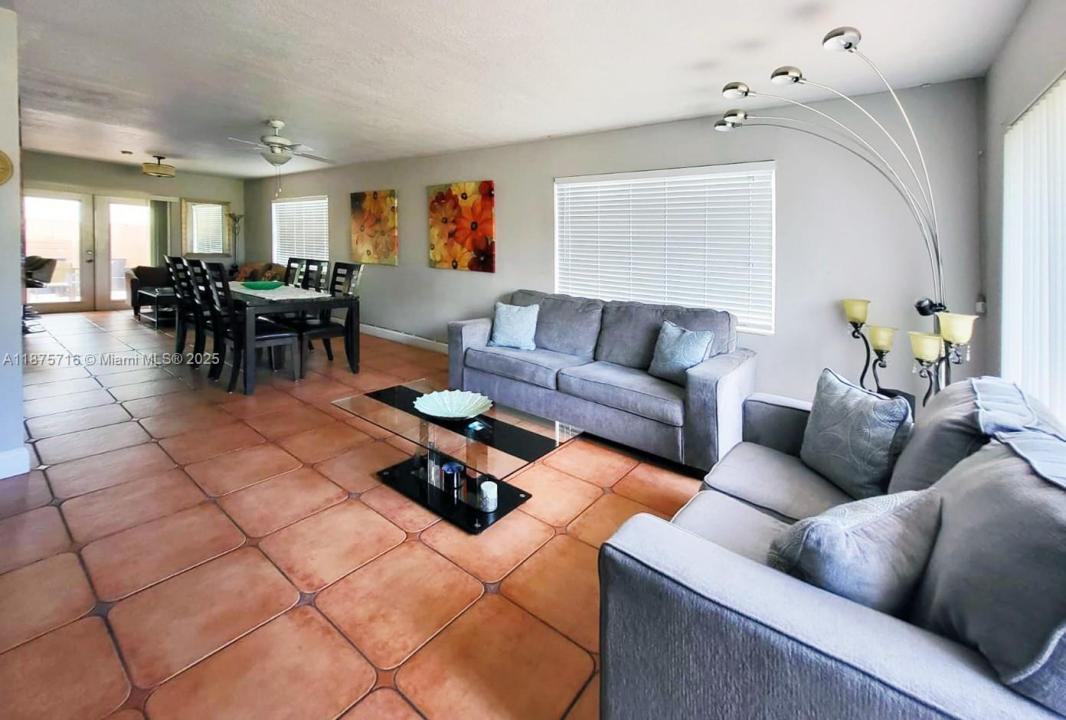 8497 SW 137th Ave 8497, Miami, Флорида 33183, Соединенные Штаты