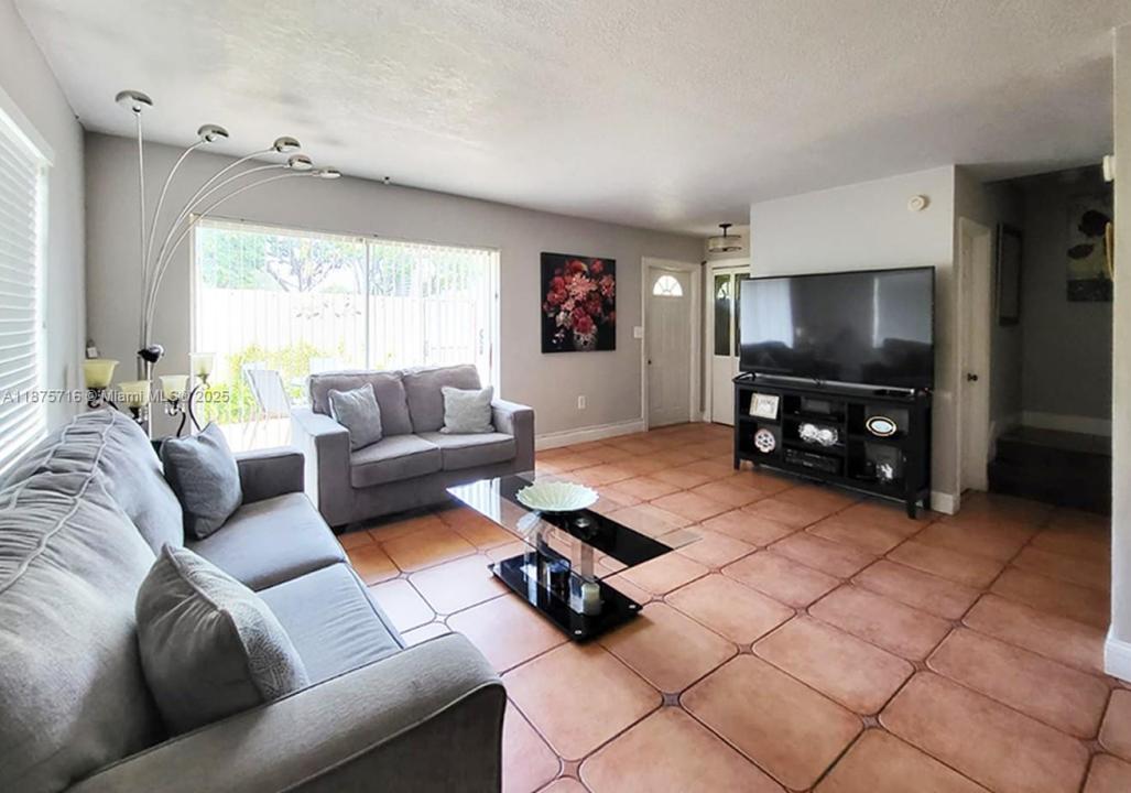 8497 SW 137th Ave 8497, Miami, Флорида 33183, Соединенные Штаты