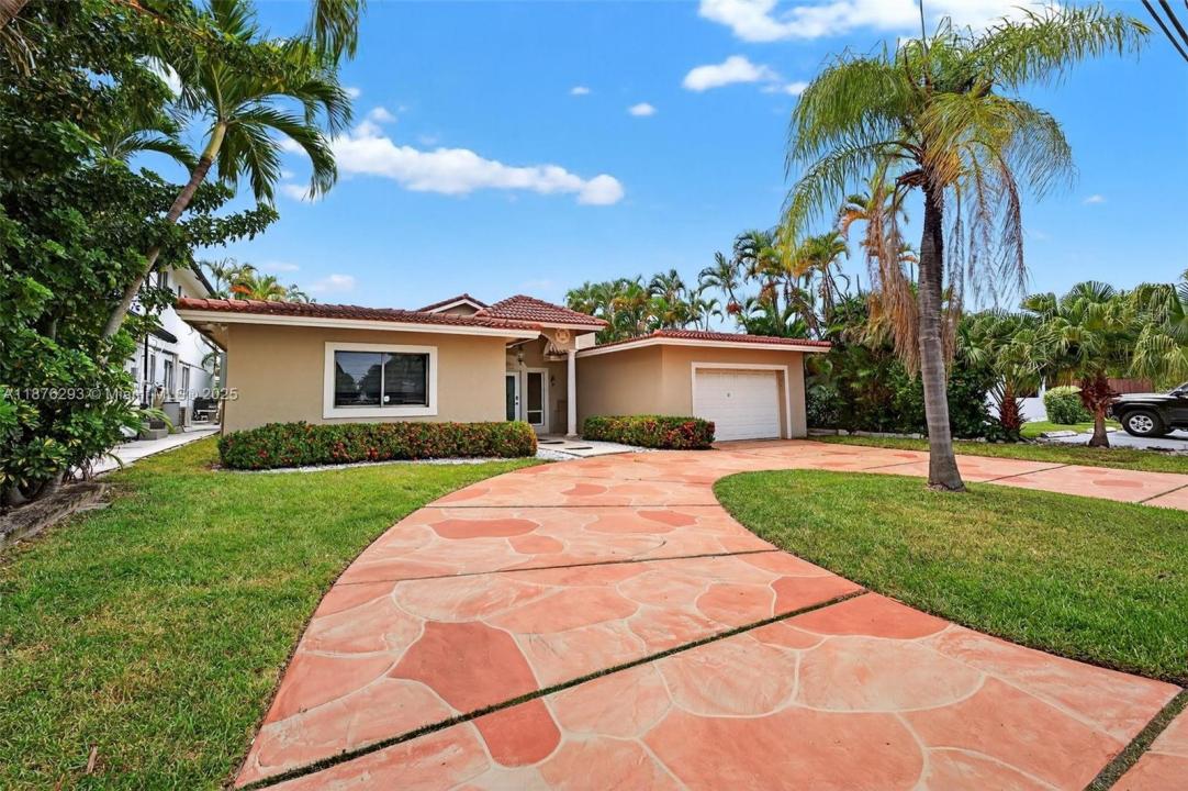 317 S Riverside Dr, Pompano Beach, פלורידה 33062, ארצות הברית של אמריקה