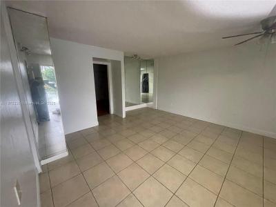 7105 W 13th Ave 102, Hialeah, Florida 33014, USA