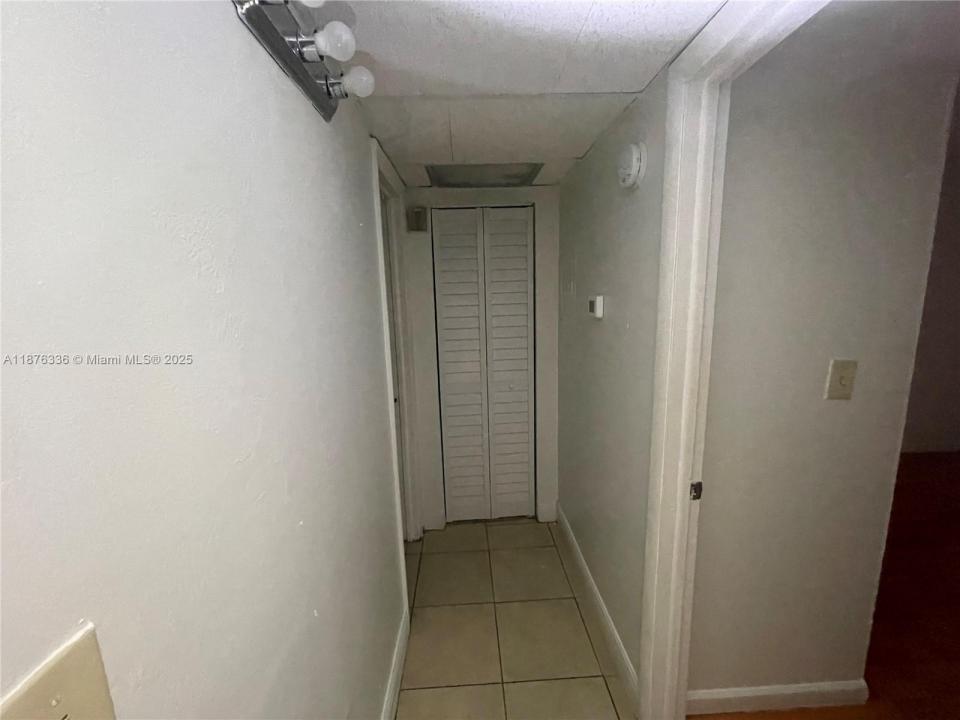 7105 W 13th Ave 102, Hialeah, Флорида 33014, Соединенные Штаты