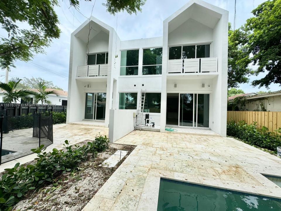 5728 NW 5th Court TH-2, Miami, Floride 33127, États-Unis