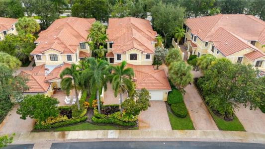 1559 Passion Vine Cir 7-2, Weston, Florida 33326, USA