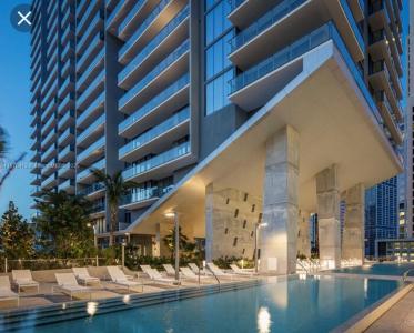 68 SE 6th St 2502, Miami, Florida 33131, USA
