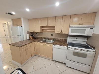18081 Biscayne Blvd 1102, Aventura, Florida 33160, USA