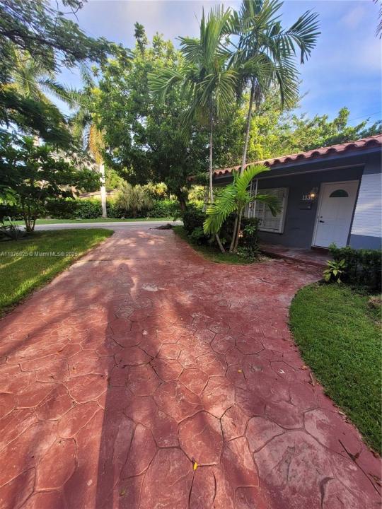 1132 Moffett St, Hallandale Beach, Florida 33009, Amerika Birleşik Devletleri