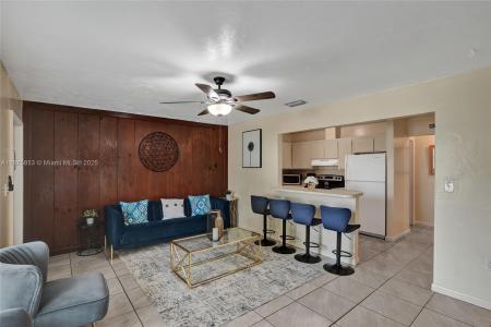5807 SW 27th St 2, West Park, フロリダ 33023, アメリカ合衆国
