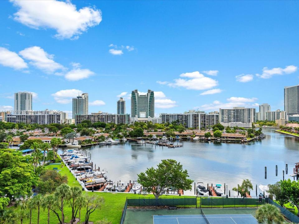 500 Three Islands Blvd 517, Hallandale Beach, Флорида 33009, Соединенные Штаты