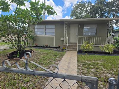 6400 Meade St, Hollywood, Florida 33024, USA