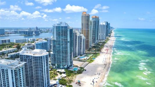 17550 Collins Ave 801, Sunny Isles Beach, Florida 33160, USA