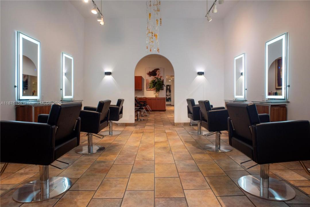 345 MIRACLE MILE, Coral Gables, 플로리다 33134, 미국