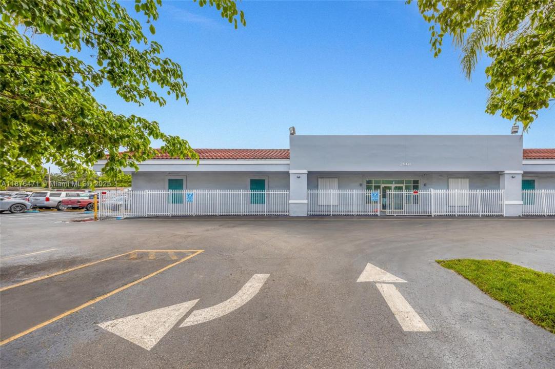 2901 NW 17th Ave, Miami, Florida 33142