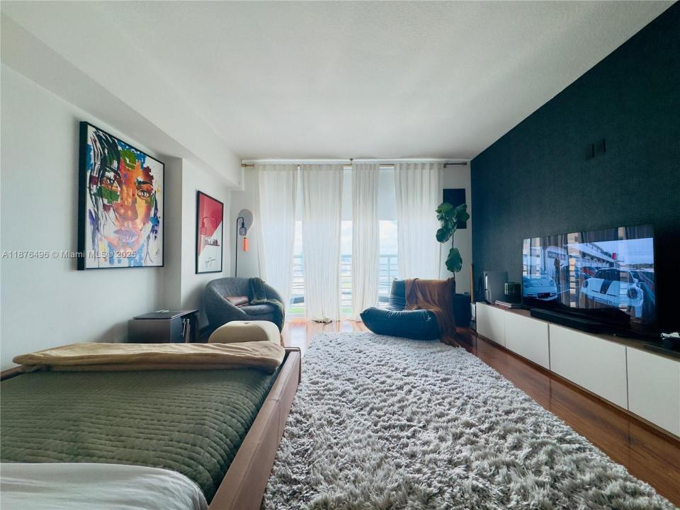325 S Biscayne Blvd 4220, Miami, Florida 33131, HOA KỲ
