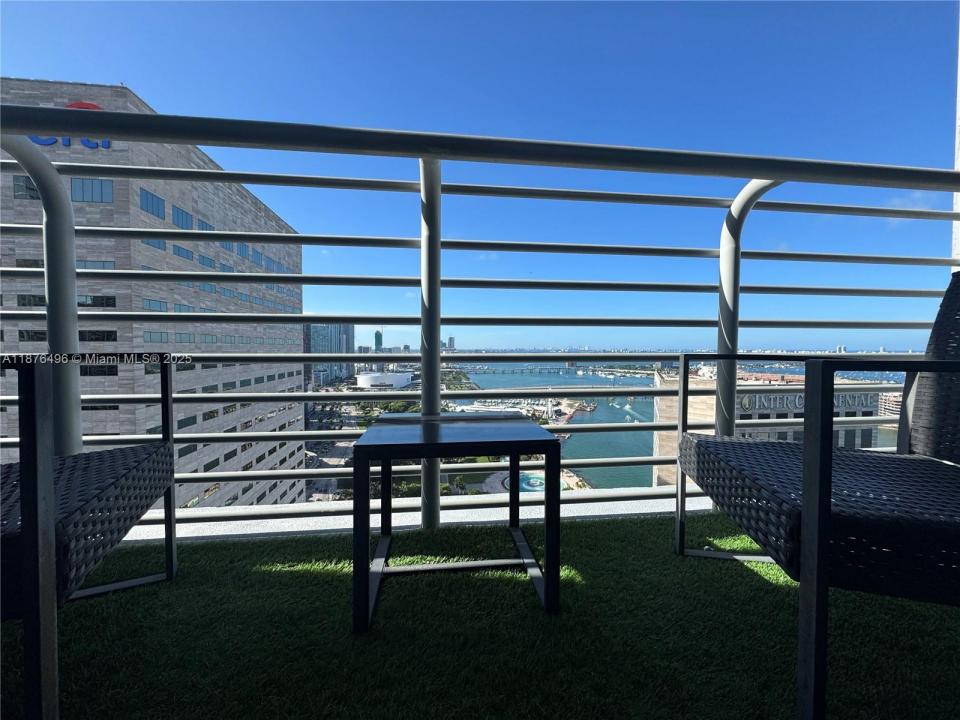 325 S Biscayne Blvd 4220, Miami, Florida 33131, HOA KỲ