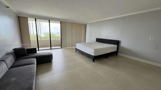 11113 Biscayne Blvd 552, Miami, Florida 33181, USA