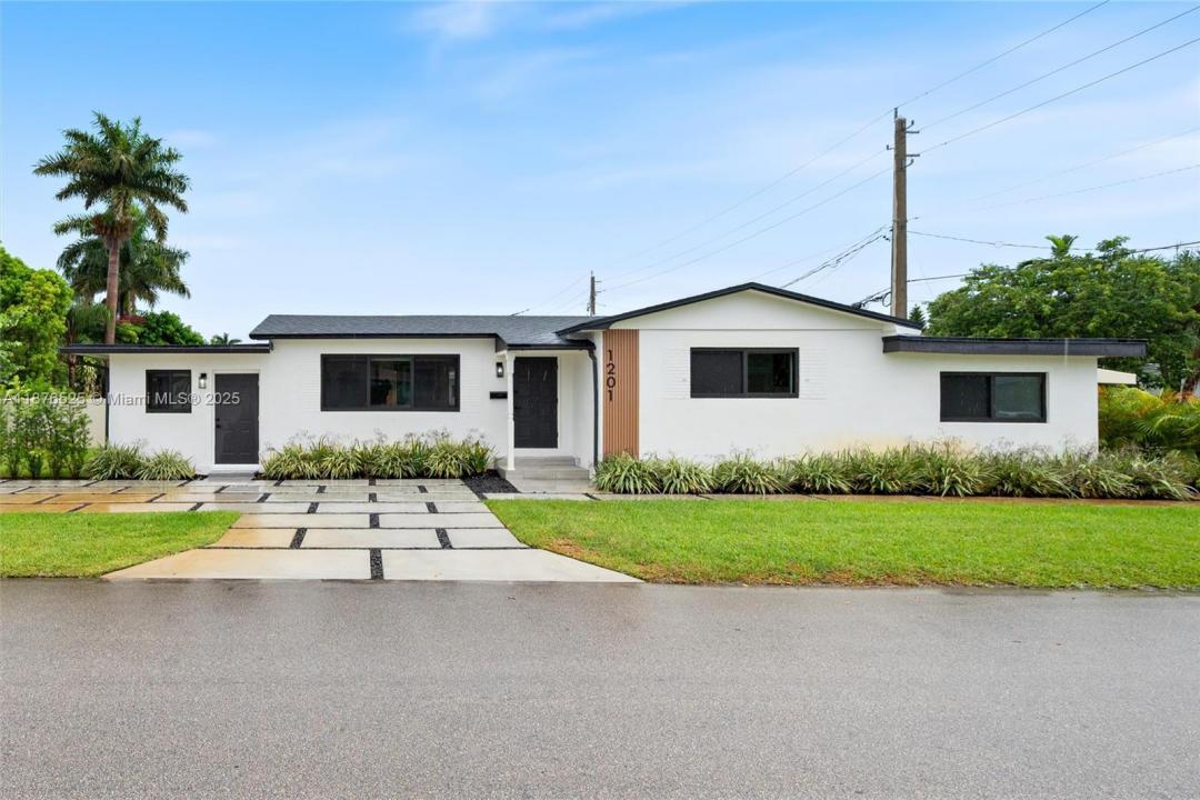 1201 N 16th Ave, Hollywood, Флорида 33020, Соединенные Штаты