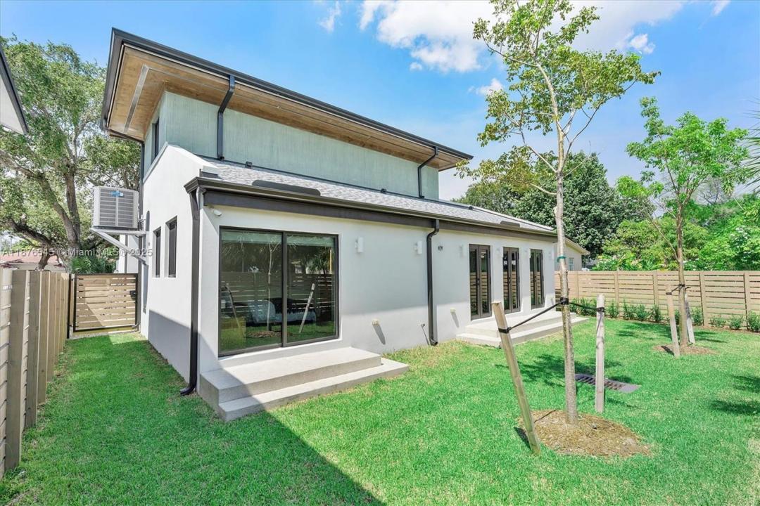 1076 NW 55th St, Miami, Florida 33127, Estados Unidos