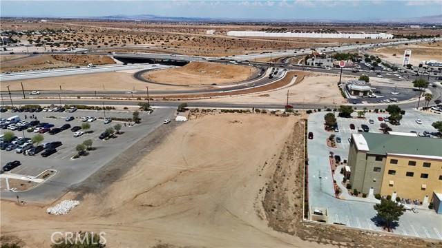 Mariposa Road, Hesperia, California 92345