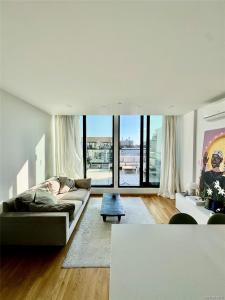 20 Monitor Street, ניו יורק, ניו יורק 11222, ארצות הברית של אמריקה 