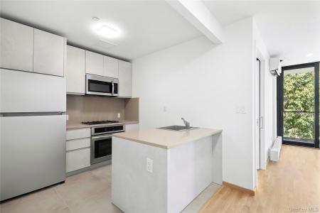 20 Monitor Street, ניו יורק, ניו יורק 11222, ארצות הברית של אמריקה 