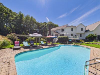 215 Finch Lane, North Kingstown, רוד איילנד 02874, ארצות הברית של אמריקה
